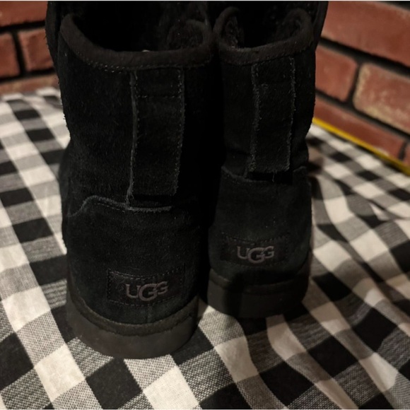 Women's UGG Black Suede Boots - Picture 4 of 6